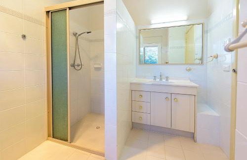 Geographe House | Coast Haven Busselton Bright, Retreat Near Beach