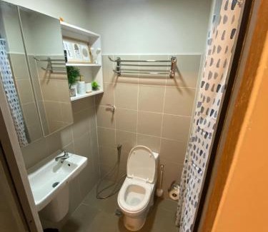 Pasay Hotel | Coast Residences condo near MOA, StarCity and PICC