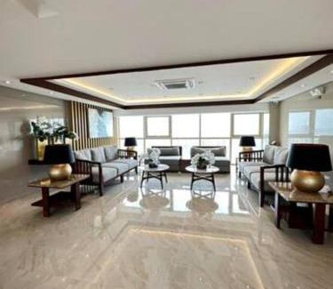 Pasay Apartment | Coast Residences Penthouse with skyline and manila bay view