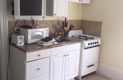 Ogunquit - Wells Hotel | Coast Village Inn & Cottages