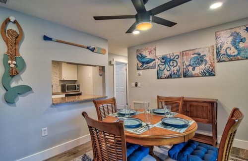 South Bradenton Condo | *Coastal 2/2 Condo w/Pool 6 Mins to IMG