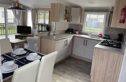 Charmouth House | Coastal 3 Bedroom Holiday Home by the Jurassic Coast