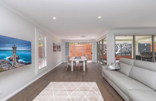 Killcare Heights House | 'Coastal Ambience' by HolidayCo
