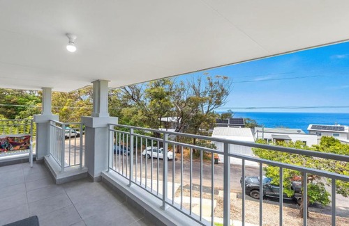 Killcare Heights House | 'Coastal Ambience' by HolidayCo