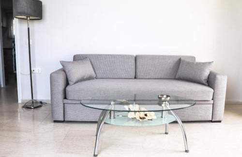 Paralia Porovitsis Apartment | Coastal Apartment on the Pedestrian Road