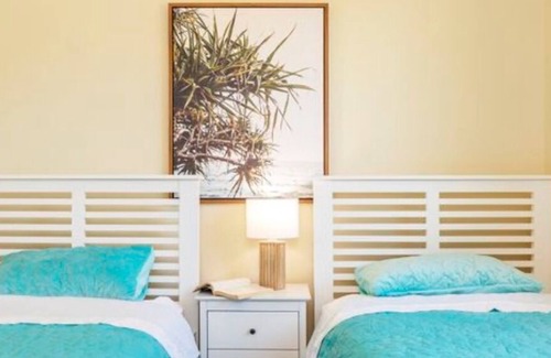 Yamba Villa | Coastal beach life