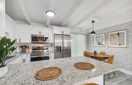 Sun Bay South House | Coastal Bliss 3BR Gem Near MacDill AFB