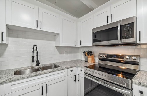 Sun Bay South House | Coastal Bliss 3BR Gem Near MacDill AFB