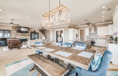 Grande Lagoon South House | Coastal Bliss: Private Beach & Stunning Views