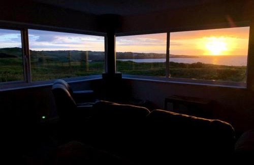 Amlwch House | Coastal bungalow, sleeps 5 and ideal for walkers