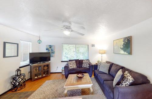 Lincoln City House | Coastal Calm