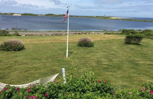 New Shoreham Cottage | Coastal Cape @ North End