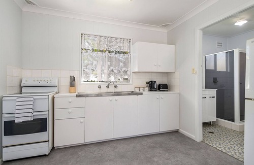 Crescent Head Apartment | Coastal Chic Apartment Only Minutes to the Beach
