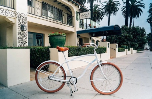 West Beach House | Coastal Chic Retreat: Boutique Hotel with Ocean Views | Pets Are Welcome