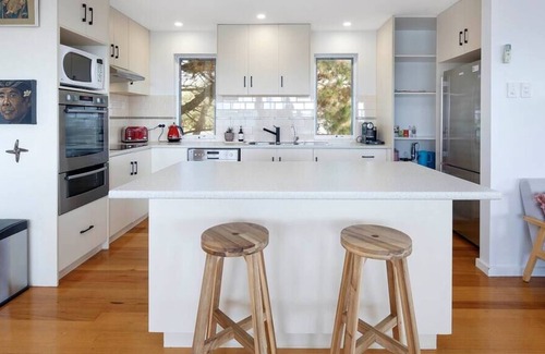 Sellicks Beach House | Coastal Chic - Where Comfort Meets the Sea