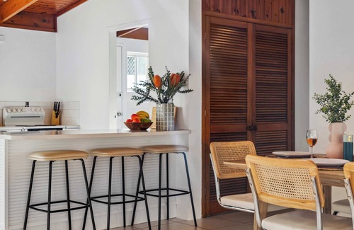 Maroochydore House | Coastal Comfort: Relax & Recharge in Maroochydore