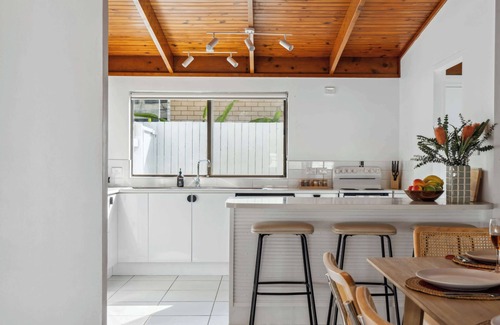 Maroochydore House | Coastal Comfort: Relax & Recharge in Maroochydore