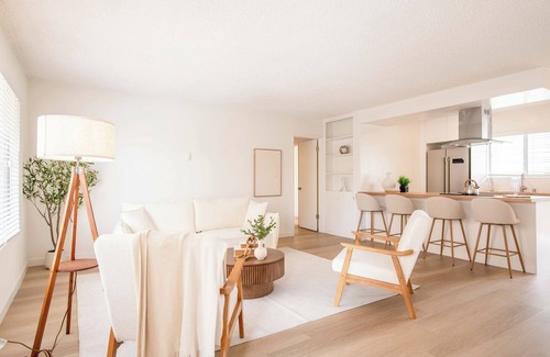 Wilshire Montana Apartment | Coastal Comfort, 2BR Montana