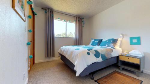 Fort Bragg House | Coastal Conifer Hideaway
