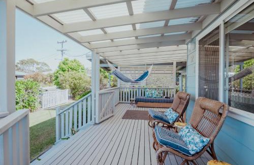 Narrawallee House | Coastal Cottage