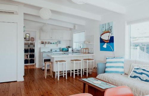 Narrawallee House | Coastal Cottage