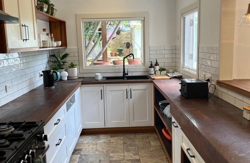 Malabar House | Coastal cottage by Malabar beach, 10km from Sydney CBD