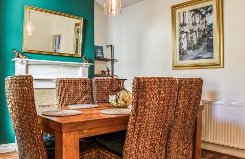 Loftus House | Coastal Cottage