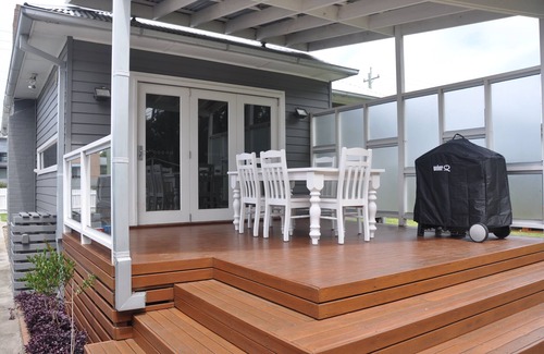 Towradgi House | Coastal Cottage - Pet Friendly