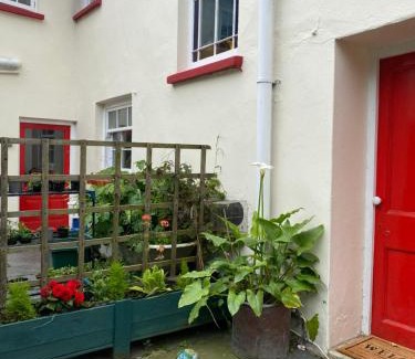 Hartland House | Coastal cottage ‘The Old Bank’