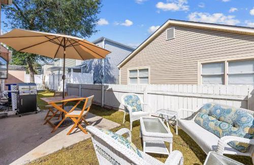 Crescent Beach House | "coastal Cottage"