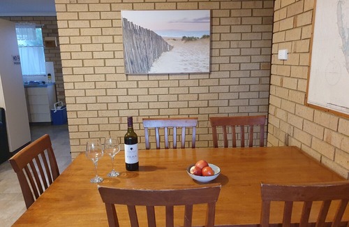 Denham Apartment | Coastal Court Denham