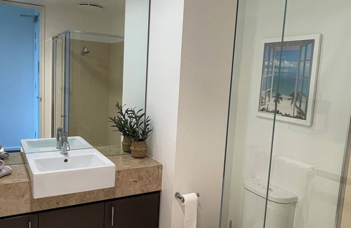 Fingal Resort | Coastal Cove Suite with balcony - close to hot springs.