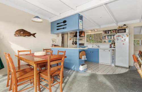 Waipu Cove House | Coastal Cove - Waipu Cove Holiday Home