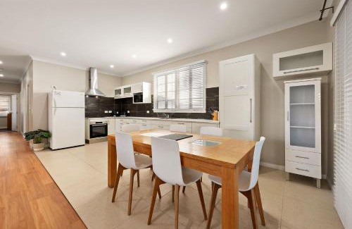 Caves Beach House | Coastal Cues at Caves Beach
