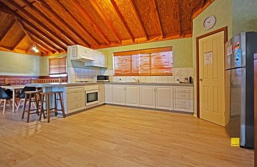 Jurien Bay House | Coastal Dayz: 4 BR, 2 BA House in Jurien Bay, Sleeps 8