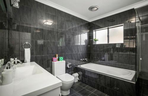 Kiama House | Coastal Delight In Kiama