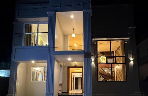 Kochi Hotel | Coastal Echoes Inn