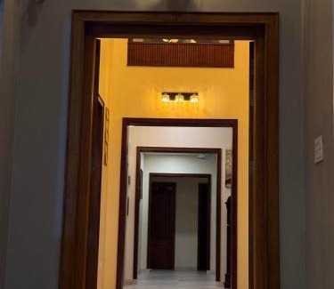 Kochi Hotel | Coastal Echoes Inn