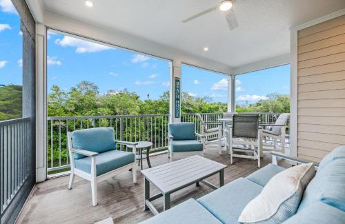 Cortez House | Coastal Escape at Hunter's Point