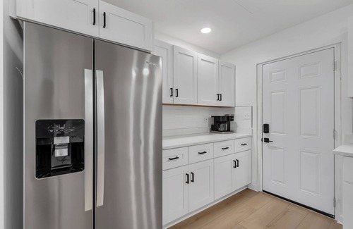Disston Heights House | Coastal Escape - Modern St. Pete Beach House- 8mi to Beach