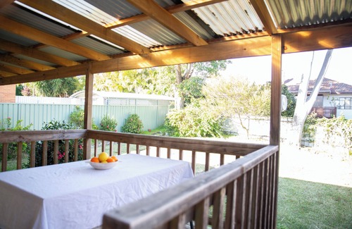Woolooware House | Coastal family living, just 1km to Cronulla Beach! The Lemon Tree house.