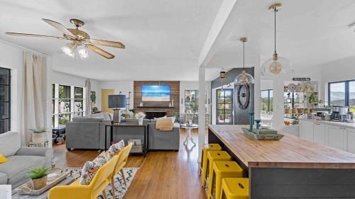 Mount Helix House | Coastal Farmhouse with Views
