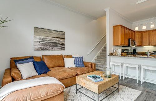 Wilmington House | Coastal Gem 3 half Mi from Wrightsville Shoreline