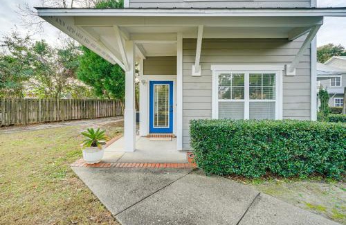Wilmington House | Coastal Gem 3 half Mi from Wrightsville Shoreline