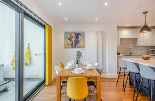 Holland-On-Sea House | Coastal Gem