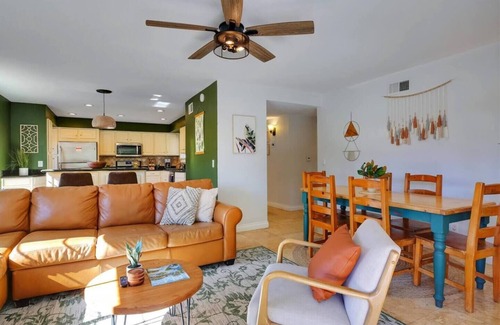 Ventura House | Coastal Getaway W/Spa