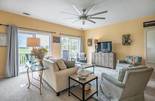 Oceanmarsh Subdivision House | Coastal Harbor Island Getaway < 1/2 Mile to Beach