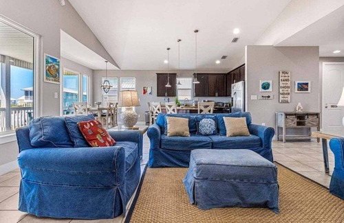 Morgantown House | Coastal Haven Your Fort Morgan Retreat Neighborhood pools and tennis by Prickett Properties