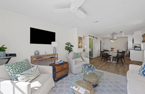Jacksonville Beach House | Coastal Hideaway – Walk to Beach, Dog-Friendly w/Gazebo & Gourmet Kitchen!