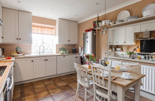Llanfairfechan House | COASTAL HOME CENTRAL TO NORTH WALES